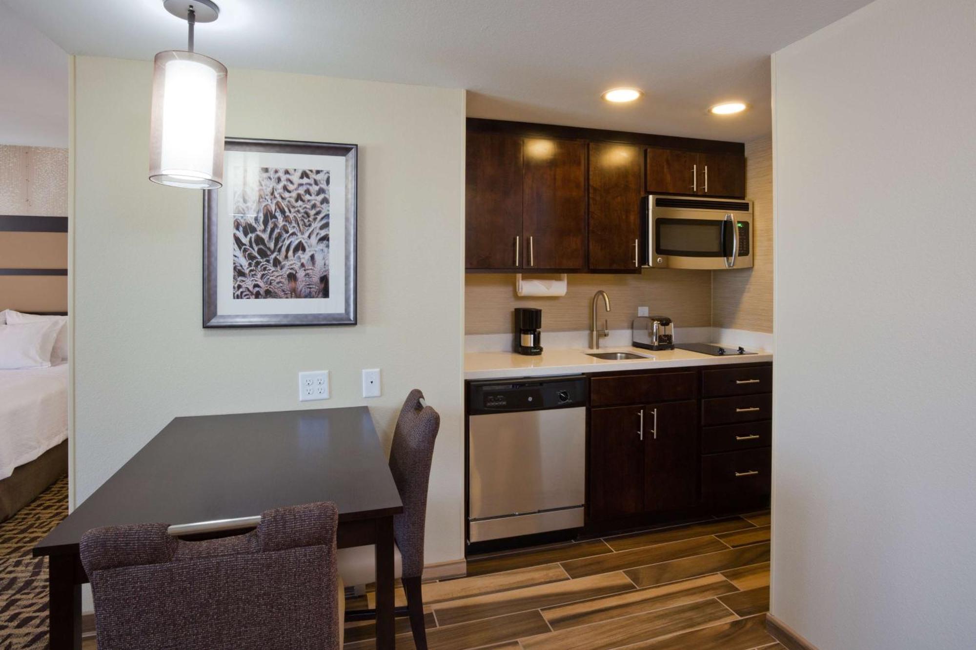 Homewood Suites Davenport Bettendorf Exterior foto